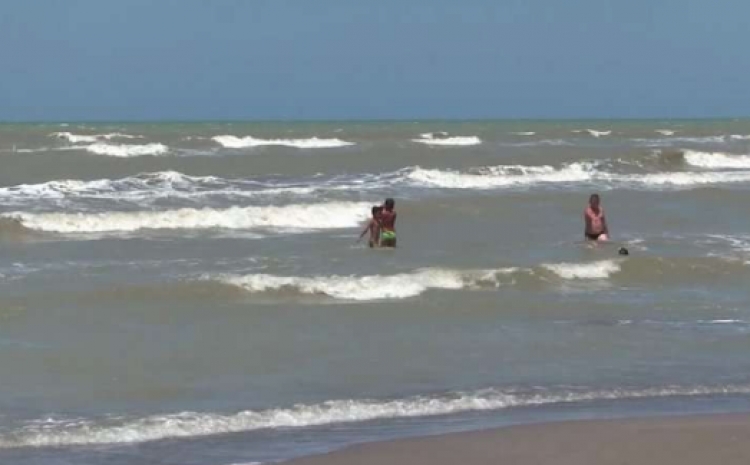Dy viktima brenda ditës në plazhin e Durrësit, 33-vjeçari bie nga motori i ujit