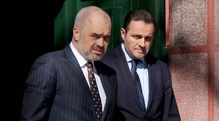 Zgjedhja e kryeprokurorit të ri dhe kreut të ri të KQZ-së, kryeministri Rama mbledh deputetët e PS-së tëk Komisioni i Ligjeve