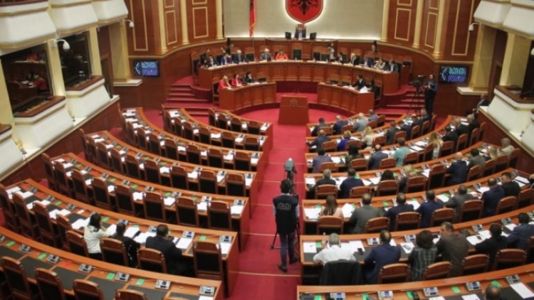 Sot Sandër Lleshaj votohet në Kuvend si Ministër i Brendshëm, mësoni dhe pikat e tjera të diskutimeve [FOTO]