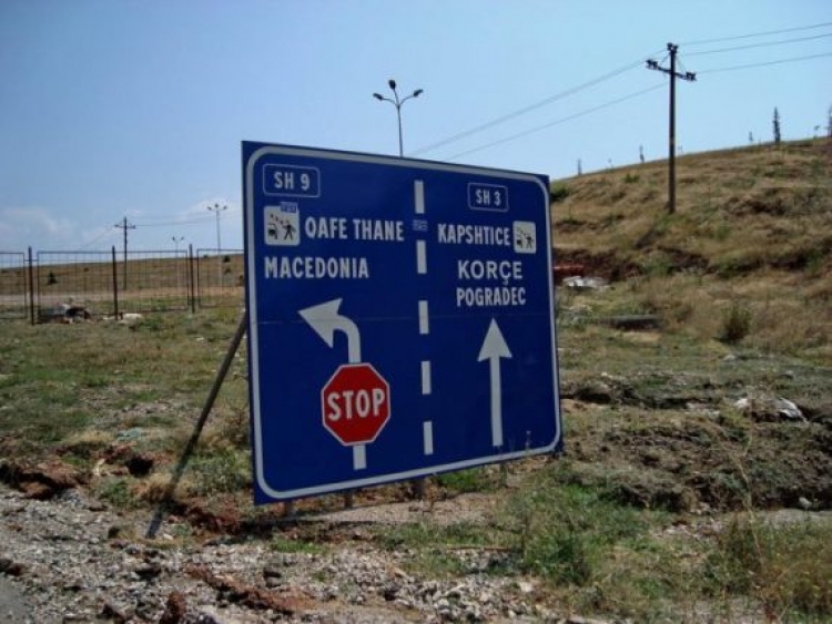 Kufiri me Maqedoninë mbyllet për 1 orë, ja cila është arsyeja...