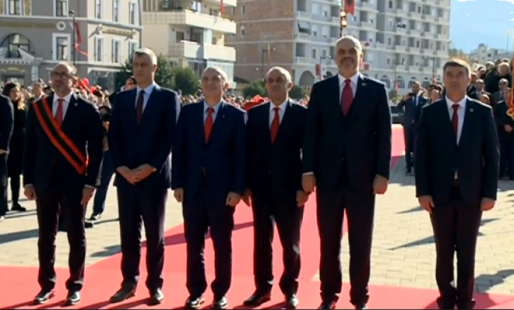 Nis ceremonia zyrtare e 105 vjetorit të shpalljes së Pavarësisë në Vlorë
