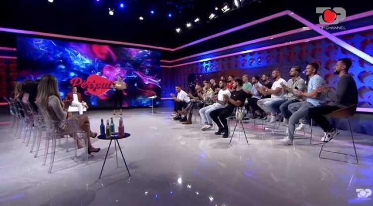 Plas keq mes konkurrentëve të Përputhen: I fute duart Tolës, maniak seksual…