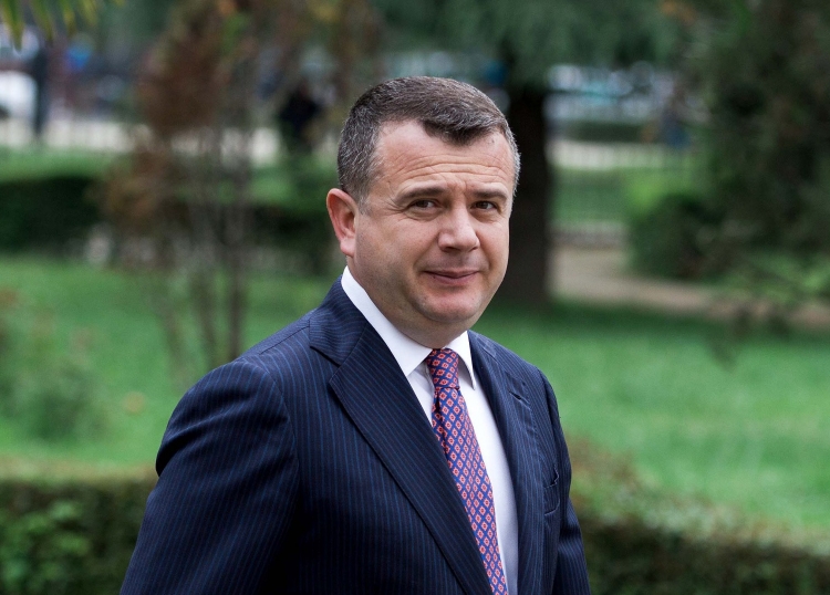 Taulant Balla për median: “Foto e Trump me Bashën është paguar me shumë të madhe dollarësh”