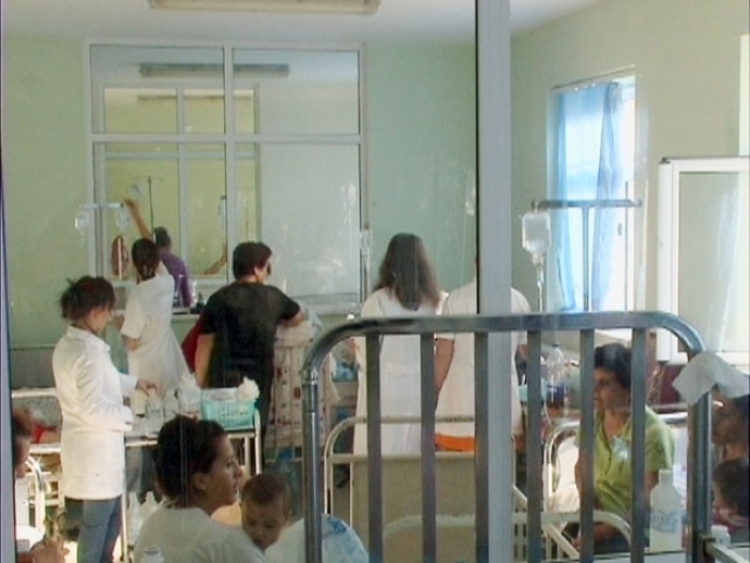 Ngjarje e rëndë në Durrës/ Helmohen 5 nxënës të një shkolle, me urgjencë në spital