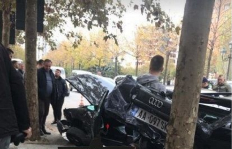 Aksident i rëndë në Tiranë, një person dërgohet me urgjencë në spital