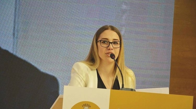 KafeIN/ Të rinjtë e forumeve rinore, leva të politikës shqiptare [FOTO/VIDEO]