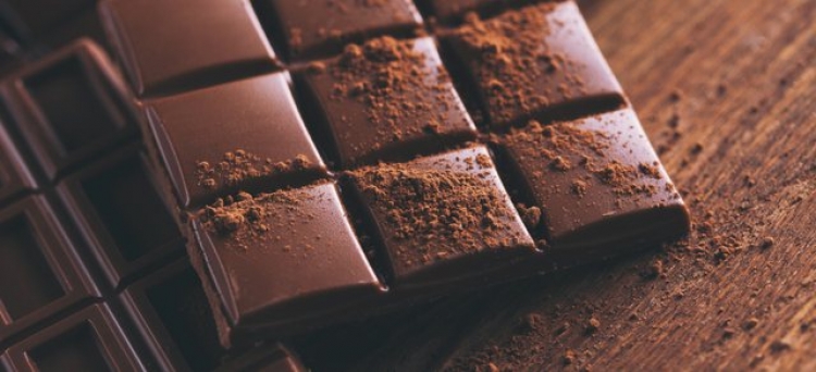 Mësoni 6 përfitimet që ju sjell çokollata!