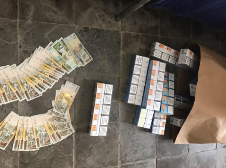 Tropojë, grabitën dhe thyen dyqanin, policia arreston 22-vjeçarin me iniciale D.S dhe 23 vjeçarin me iniciale B.G