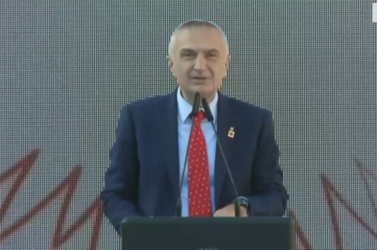 Festimet për Pavarësinë/ Rama e nis me poetin anglez, Meta e mbyll me vargje në anglisht