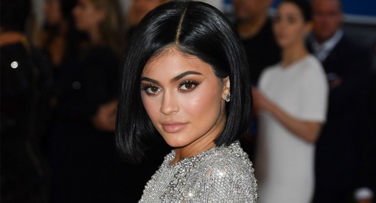 Kylie Jenner oganizon një propozim special [VIDEO]