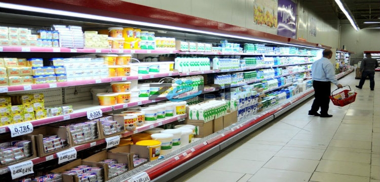 Franca vendi i parë në botë që detyron supermarketet të dhurojnë ushqim për të varfrit