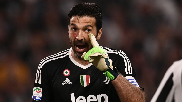 UEFA ndëshkon Buffon