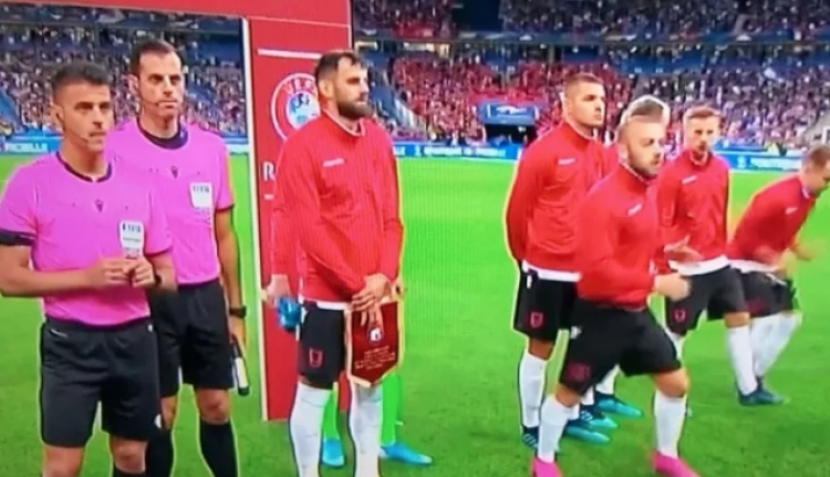 Dy gafat e rënda në ndeshjen Francë-Shqipëri, a do të gjobitet Franca?