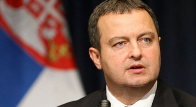 Daçiç: Pacolli të tërhiqet zvarrë nëse hyn në Serbi