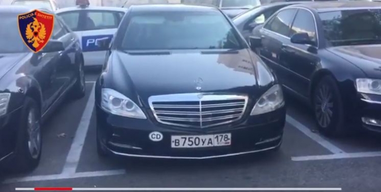 “Vjeshtë 2017”, godet në Tiranë! Sekuestron 4 makina të blinduara me vlerë...