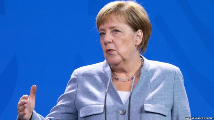 Merkel thirrje për Evropë me strategji të përbashkëta: Të tjerët nuk flenë