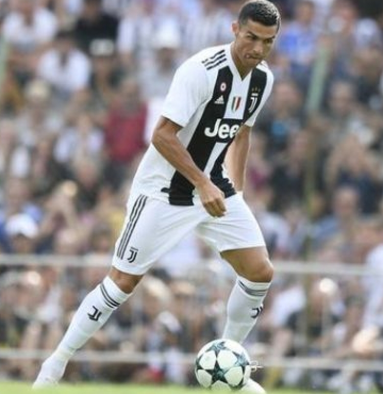 Mjaftojnë 8 minuta dhe Ronaldo shënon golin e parë me fanellën e Juventus [VIDEO]
