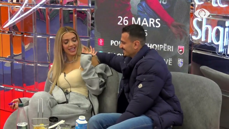 Mateo puthi Brikenën në buzë pa dëshirën e saj, reagojnë familjarët e banores