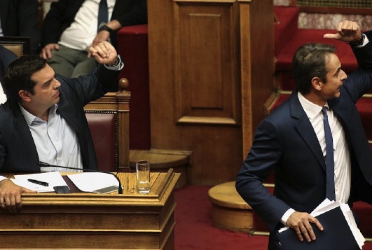 Greqia në zgjedhje të parakohshme, çfarë premtojnë Tsipras dhe Mitsotakis