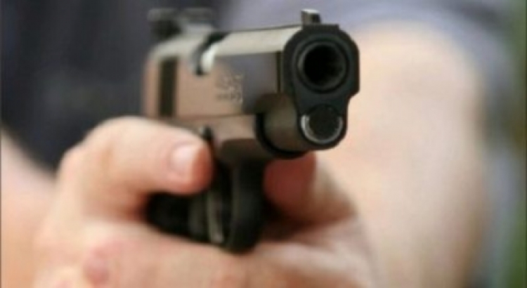 Mat, arrestohet Ladjon Bruçi 23 vjeç pasi kërcënoi me armë zjarri një femër