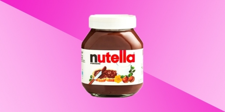 Lyeni flokët me Nutella dhe rezultati është mahnitës [VIDEO]