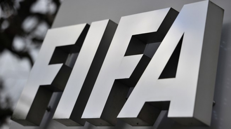 FIFA gjobit 4 klube për merkaton e parregullt