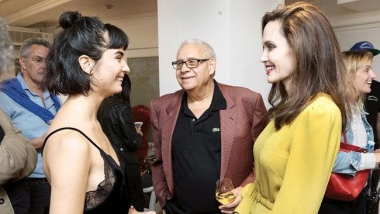 Angelina Jolie takon yllin e serialeve turke, ja çfarë i bëri bashkë dy aktoret [FOTO]