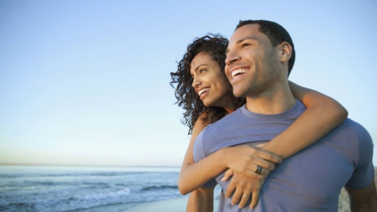Për një marrëdhënie TË LUMTUR në çift bëni këto 10 gjëra dhe nuk do zhgënjeheni!