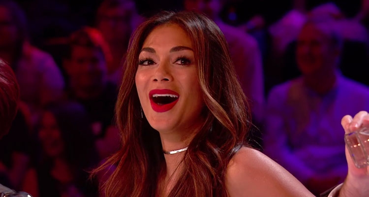 Nicole Scherzinger djeg ishullin grek me këtë pamje të të pasmeve të saj! [FOTO]