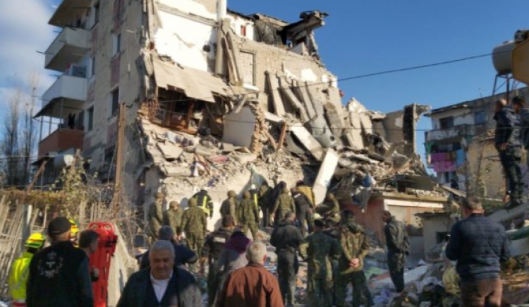 Nuk ndalen tërmetet në Shqipëri, tjetër lëkundje e fortë, ja ku ishte epiqendra dhe shkalla! [FOTO]
