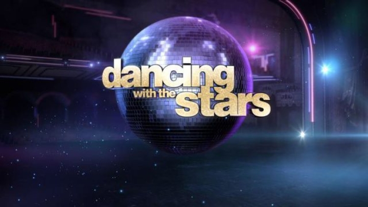 Fillon së shpejti, zbulohet anëtarja e jurisë në 'Dancing With The Stars'