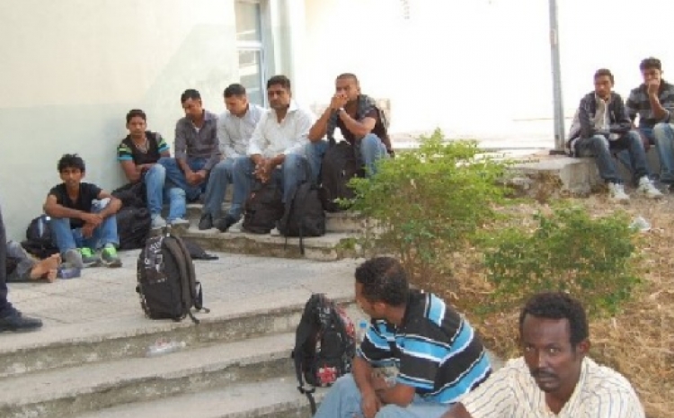 Tjetër grup refugjatësh në Kapshticë, ndalohen 32 sirianë dhe palestinezë