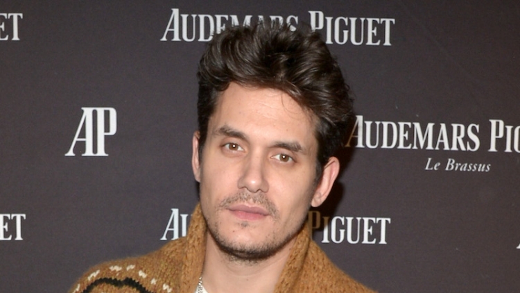 John Mayer ndan sekrete bukurie për lëkurën [FOTO]