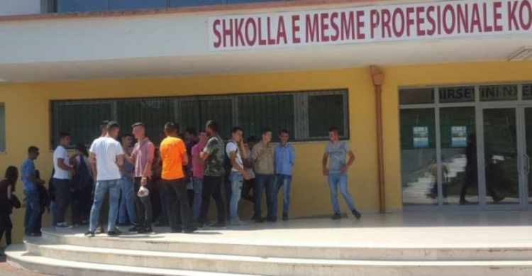 Shkodër, nxënësit e shkollës se Mesme profesionale “Ndre Mjeda” braktisin mësimin, arsyeja mos marrja e bursave studimore