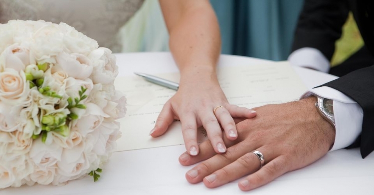 Ky është propozimi më i çmendur për martesë! [VIDEO]