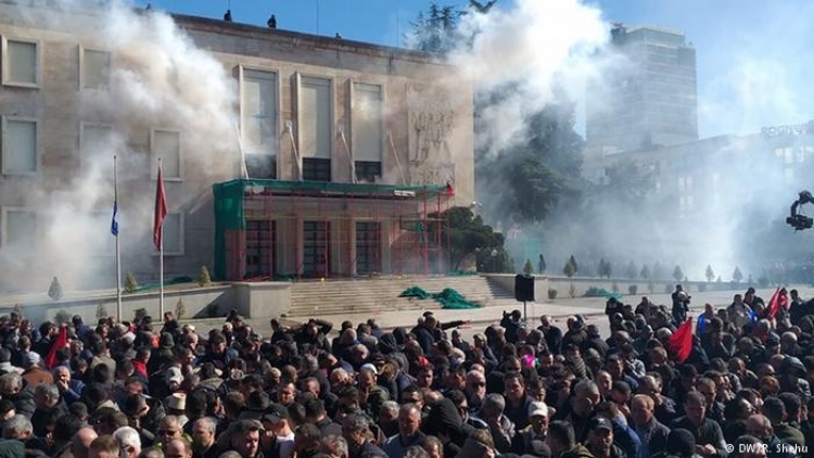 Policia e Shtetit refuzon kërkesën e opozitës për protestë 48 orëshe