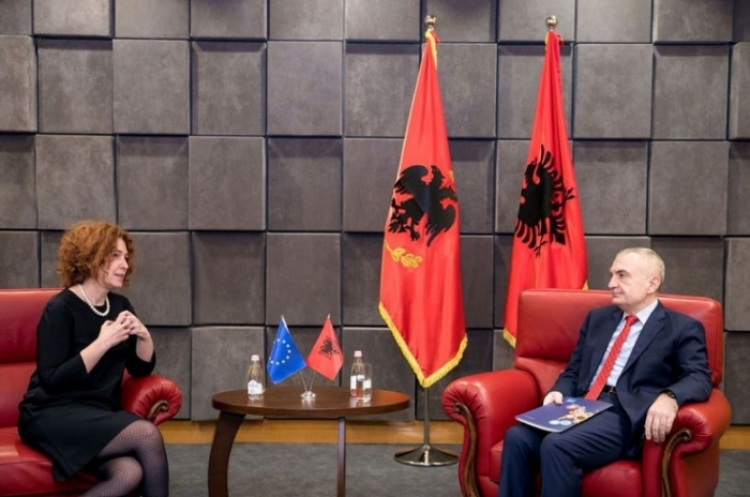 Vlahutin i dorëzon Strategjinë e BE-së, Meta: Të lexohet me vëmendje nga faktorët politikë shqiptarë