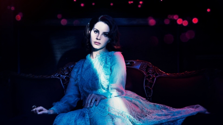 Lana Del Rey lë pas të dashurin në klipin e ri [VIDEO]