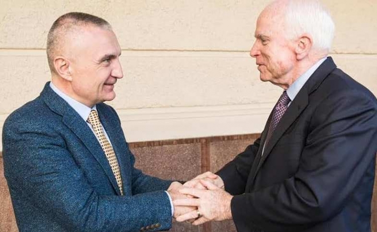 Meta e Rama për McCain: Lajm i hidhur për të gjithë shqiptarët. Kemi ndarë mendime të mëdha