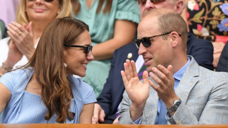 Pas lajmeve për skandalin e tradhëtisë, Princ William dhe Kate Middleton shfaqen më të dashuruar se kurrë