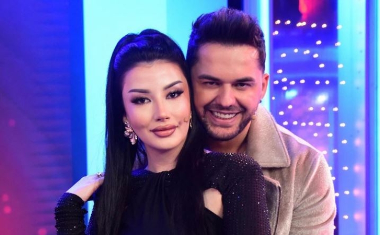 Viti i ri, Selvija i prek të gjithë me fjalët e saj për Shpat Kasapin: Unë kam ngecur…