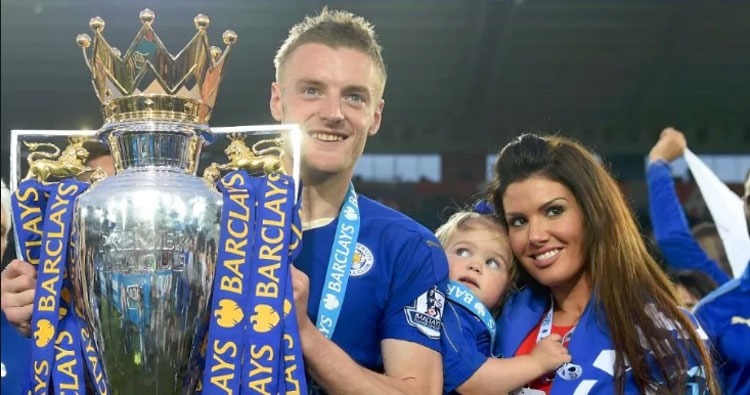 Bashkëshortja e Jamie Vardy pozon nudo në muajt e fundit të shtatzanisë! [FOTO]