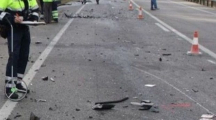 Asidentohen dy gra nga një automjet në Tiranë: Dy të plagosurat janë shoqëruar me shpejtësi në Qendrën Spitalore Universitare