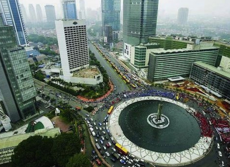 Xhakarta, jo më kryeqyteti i Indonezisë…