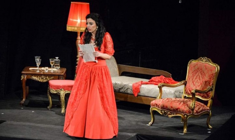 ‘‘Dama me Kamelie’’, një dashuri e pamundur në Teatrin Kombëtar. Regjisorja Luli Hoxha, tregon detajet [FOTO]