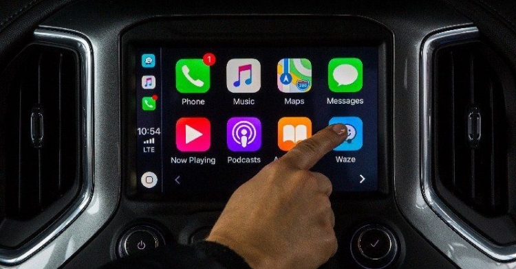 Waze shtohet në Apple CarPlay disa ditë mbas Google Maps