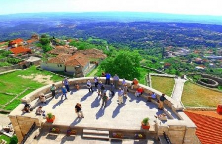 Top Ten Travel rekomandon Shqipërinë të parën për pushime