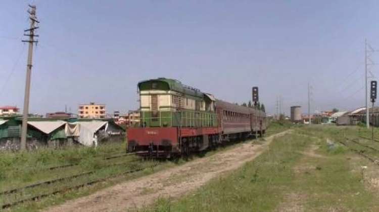 Në dhjetor hapet tenderi për hekurudhën Tiranë-Durrës