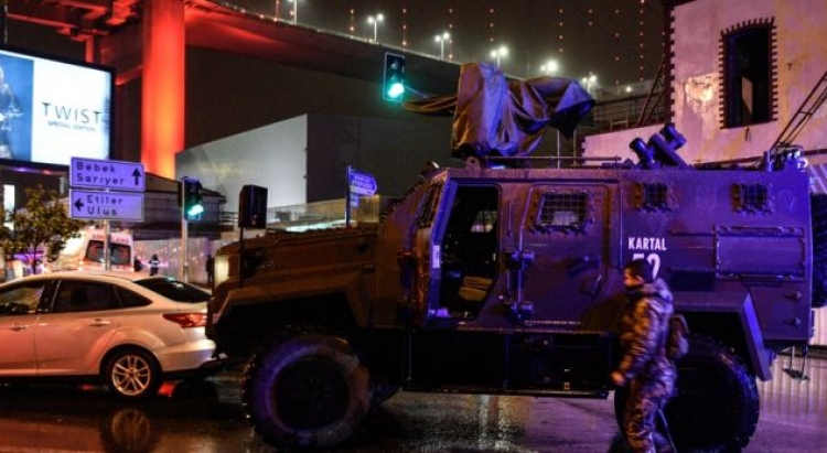 Sulmi terrorist në Stamboll/ Vazhdojnë kërkimet për terroristin që vrau 39 persona në klubin e natës