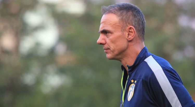 Pa bujë dhe plot modesti, trajneri Mema prezantohet zyrtarisht si trajneri i Tiranës!